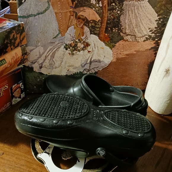 πππππCROCS Classic Black Ladyπ©΄π Size 7 ,Nice Gift Giving Item.π’π€β΅π£ - Picture 13 of 15
